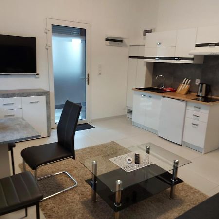 Nowy Apartament Jednopokojowy Z Lazienka ชวีโนวิชแจ ภายนอก รูปภาพ
