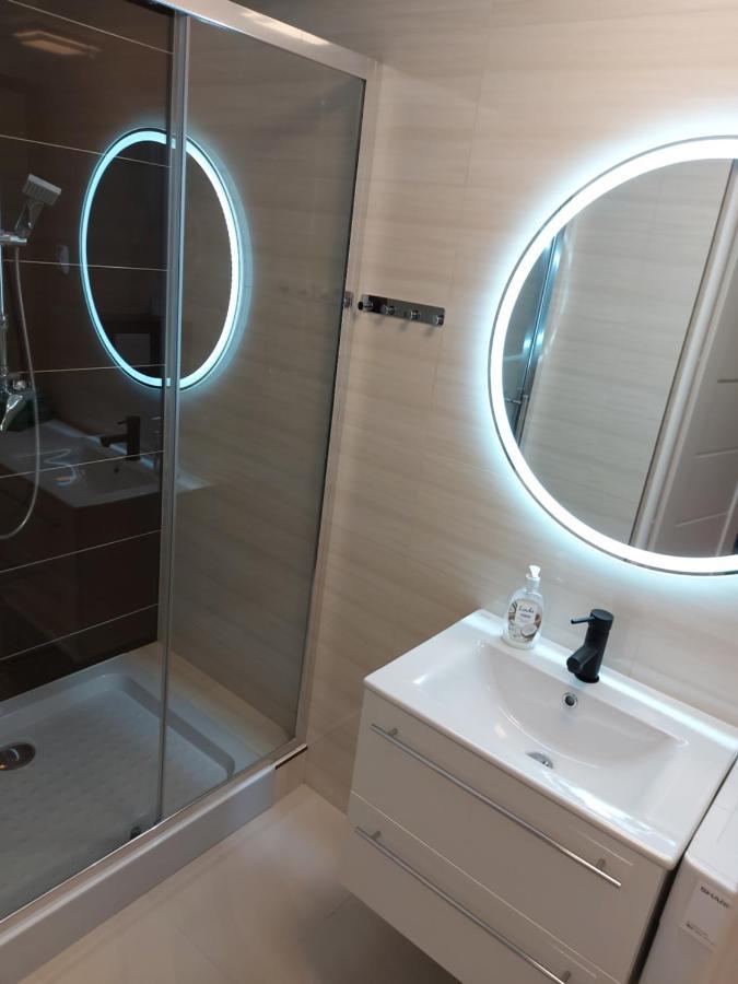 Nowy Apartament Jednopokojowy Z Lazienka ชวีโนวิชแจ ภายนอก รูปภาพ